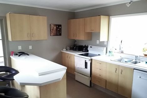 Photo of property in 69 Rangeview Road, Sunnyvale, Auckland, 0612