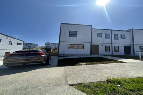 Photo of property in 41b Crestview Rise, Papakura, 2110