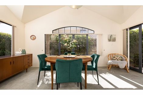 Photo of property in 480b Devonport Road, Tauranga South, Tauranga, 3112