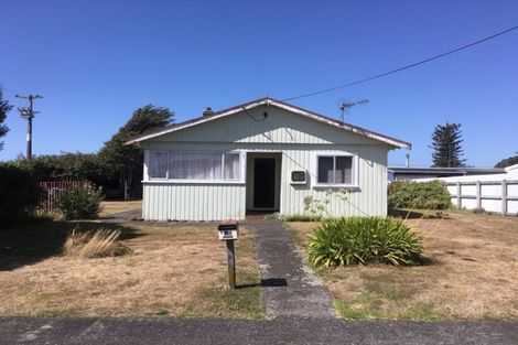Photo of property in 96 Domett Street, Waitara, 4320