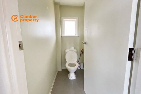 Photo of property in 2 Crystal Avenue, Glendene, Auckland, 0602