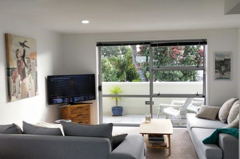 Photo of property in 9/3 Riverside Road, Orewa, 0931