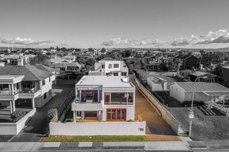 Photo of property in 126a Marine Parade, Mount Maunganui, 3116