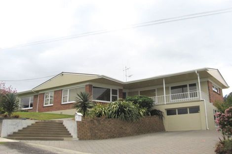 Photo of property in 154 Brunton Crescent, Thames, 3500