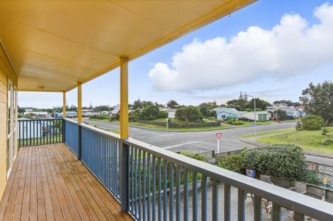 Photo of property in 9 Takitimu Street, Waitarere Beach, Levin, 5510