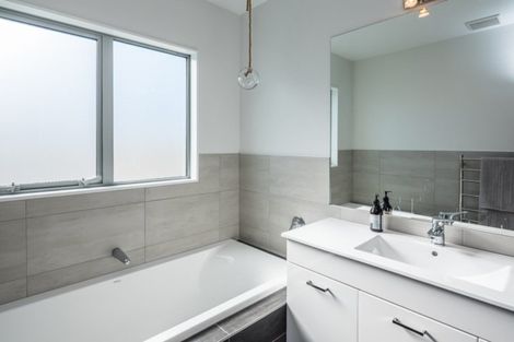 Photo of property in 4 Hana Udy Place, Paraparaumu Beach, Paraparaumu, 5032