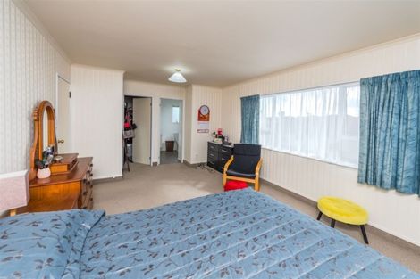 Photo of property in 6 Hampton Place, Springvale, Whanganui, 4501