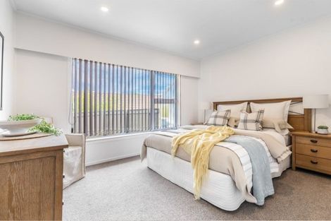 Photo of property in 1/344 Lake Road, Hauraki, Auckland, 0622