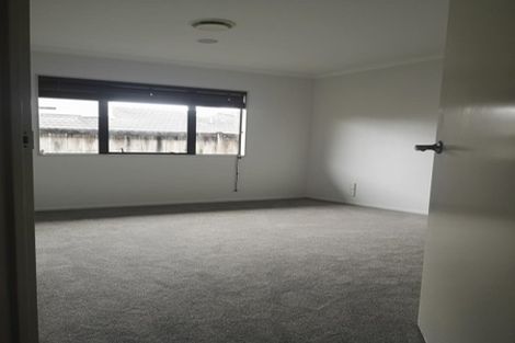 Photo of property in 18 Hampervale Place, Flat Bush, Auckland, 2016