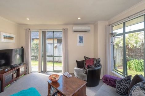 Photo of property in 5 Locksley Lane, Hamilton East, Hamilton, 3216