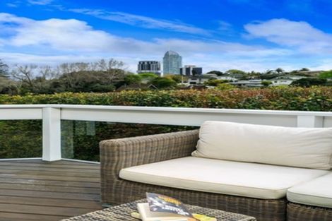Photo of property in 7a Spencer Terrace, Hauraki, Auckland, 0622