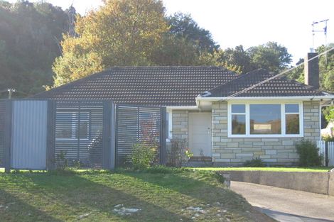Photo of property in 49 Gillespies Road, Birchville, Upper Hutt, 5018