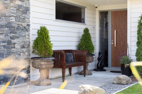 Photo of property in 14 Bridford Way, Paraparaumu, 5032