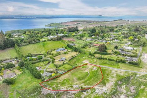 Photo of property in 12 Willow Lane, Acacia Bay, Taupo, 3385