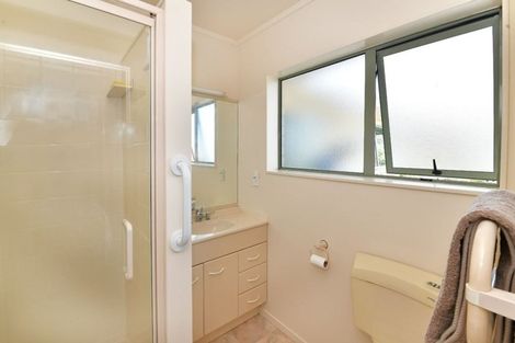 Photo of property in 9 Kath Hopper Drive, Orewa, 0931