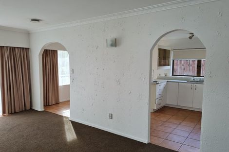 Photo of property in 2a Roys Road, Weymouth, Auckland, 2103