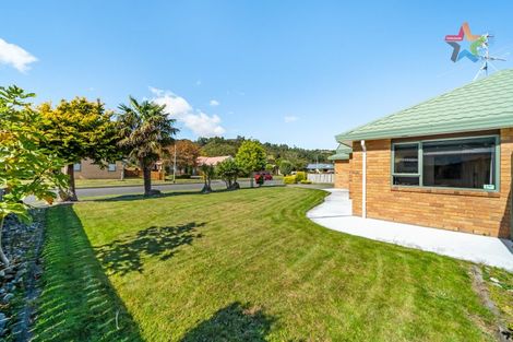 Photo of property in 36 Mary Huse Grove, Manor Park, Lower Hutt, 5019