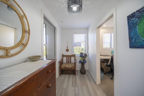 Photo of property in 37 Paton Place, Te Anau, 9600