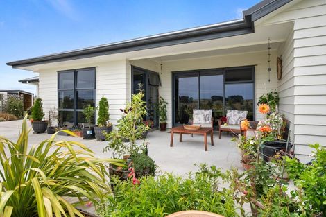Photo of property in 29 Fry Road, Halcombe, Feilding, 4777