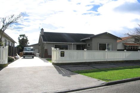 Photo of property in 5 Carlton Avenue, Palmerston North, 4414