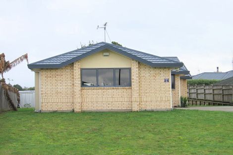 Photo of property in 12 Dorchester Place, Nawton, Hamilton, 3200