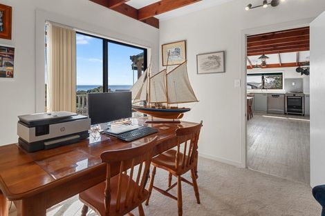 Photo of property in 29 Rewa Place, Russell, 0202