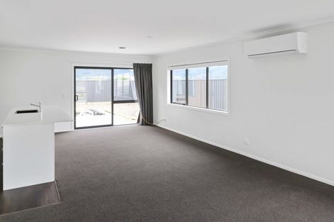 Photo of property in 34 Castletown Street, Wallaceville, Upper Hutt, 5018