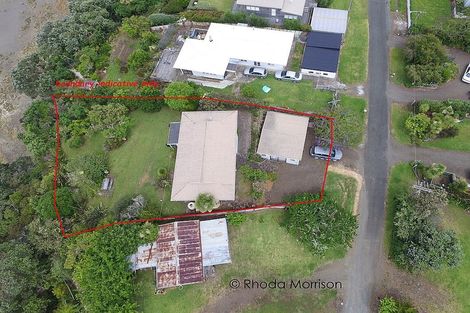 Photo of property in 14 Moana Road, Tinopai, 0593
