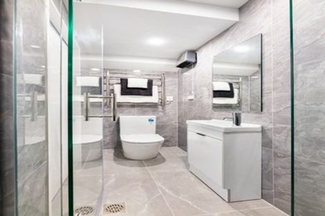 Photo of property in 10 Kari Lane, Kumeu, 0810