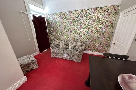 Photo of property in 6-10 Mudges Terrace, Newtown, Wellington, 6021