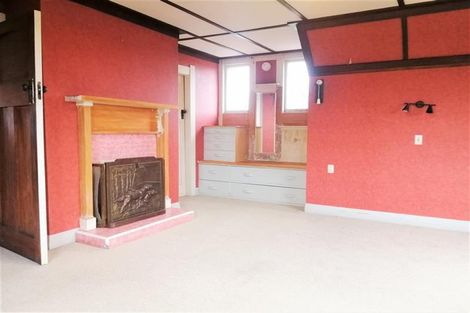 Photo of property in 35 Victoria Street, Hawera, 4610