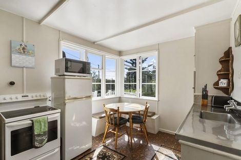 Photo of property in 13 Philomel Crescent, Bayswater, Auckland, 0622