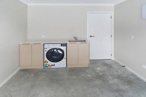 Photo of property in 3 John Reynolds Square, Hutt Central, Lower Hutt, 5010
