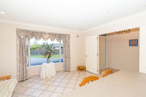 Photo of property in 11 Toi Toi Place, Flagstaff, Hamilton, 3210