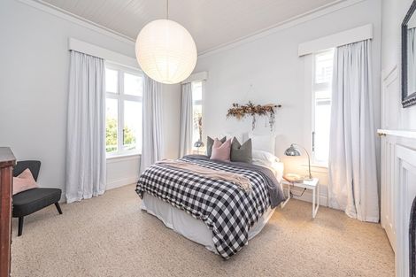 Photo of property in 4 Saint Leonard Street, Saint Johns Hill, Whanganui, 4501