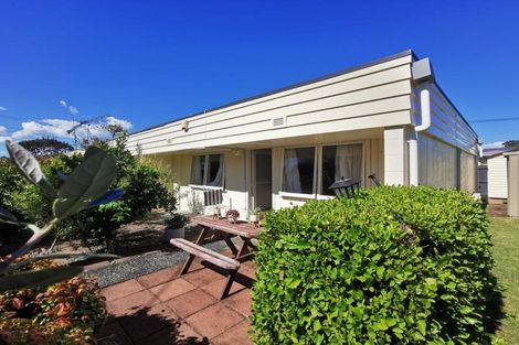 Photo of property in 3/272a Birkdale Road, Birkdale, Auckland, 0626