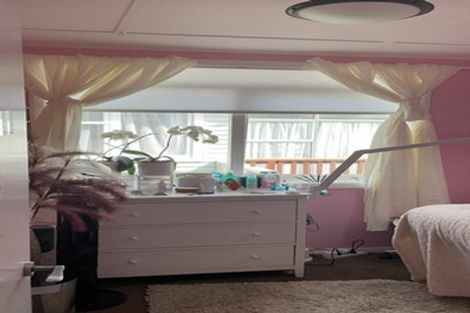 Photo of property in 104 Helston Road, Paparangi, Wellington, 6037