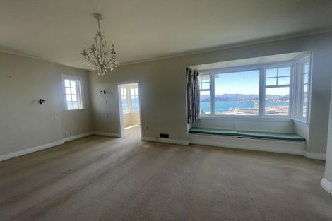 Photo of property in 9 Wadestown Road, Wadestown, Wellington, 6012