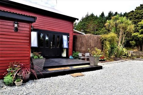 Photo of property in 593 Ormiston Road, Waipu, 0582