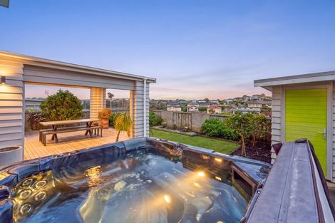 Photo of property in 126 Maire Road, Orewa, 0931