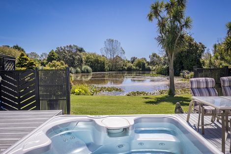 Photo of property in 60 Ratanui Road, Paraparaumu, 5032