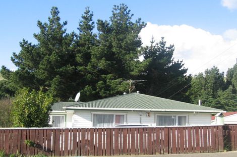 Photo of property in 108 Driver Crescent, Cannons Creek, Porirua, 5024