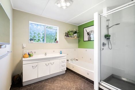 Photo of property in 11 Matai Place, Hawera, 4610