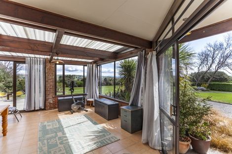 Photo of property in 350 Porangahau Road, Waipukurau, 4282