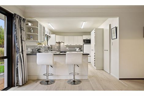 Photo of property in 14 Talltree Avenue, Avonhead, Christchurch, 8042