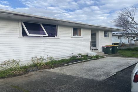 Photo of property in 37 Gossamer Drive, Pakuranga Heights, Auckland, 2010