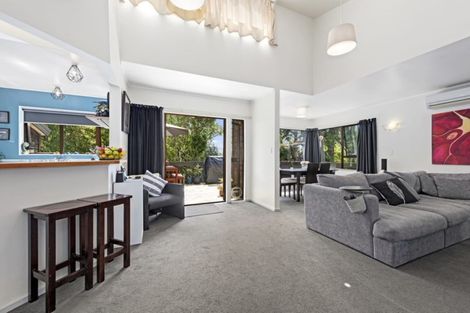 Photo of property in 92c Kamahi Street, Stokes Valley, Lower Hutt, 5019