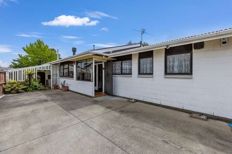 Photo of property in 10 Westerleigh Street, Bishopdale, Christchurch, 8053