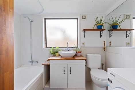 Photo of property in 42 Victory Street, Welcome Bay, Tauranga, 3112