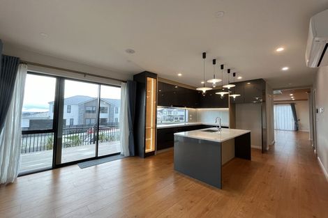 Photo of property in 343 Flat Bush School Road, Flat Bush, Auckland, 2019